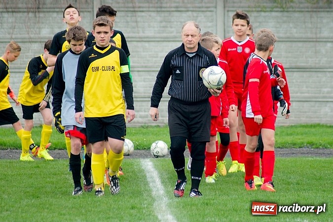 Zdjęcie w galerii na portalu naszraciborz.pl: III liga śląska: Tworków gromi po raz kolejny. Gołkowice bez szans wiadomości z regionu