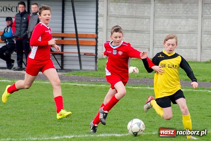 Zdjęcie w galerii na portalu naszraciborz.pl: III liga śląska: Tworków gromi po raz kolejny. Gołkowice bez szans wiadomości z regionu