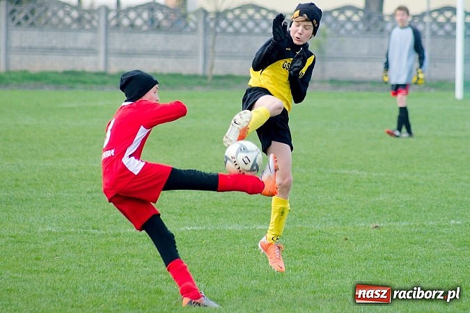 Zdjęcie w galerii na portalu naszraciborz.pl: III liga śląska: Tworków gromi po raz kolejny. Gołkowice bez szans wiadomości z regionu