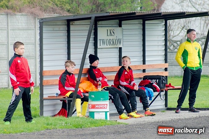 Zdjęcie w galerii na portalu naszraciborz.pl: III liga śląska: Tworków gromi po raz kolejny. Gołkowice bez szans wiadomości z regionu