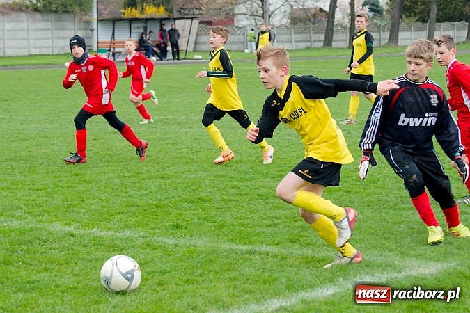 Zdjęcie w galerii na portalu naszraciborz.pl: III liga śląska: Tworków gromi po raz kolejny. Gołkowice bez szans wiadomości z regionu