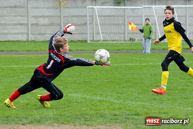 Zdjęcie w galerii na portalu naszraciborz.pl: III liga śląska: Tworków gromi po raz kolejny. Gołkowice bez szans wiadomości z regionu