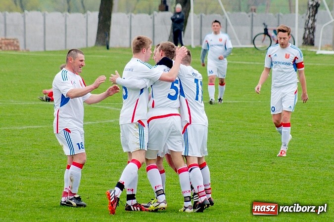 Zdjęcie w galerii na portalu naszraciborz.pl: Pieczarek i Kozicki katami Kuźni Raciborskiej wiadomości z regionu