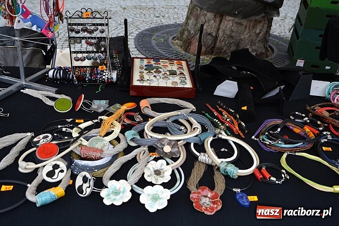 Zdjęcie w galerii na portalu naszraciborz.pl: III Zamkowy Jarmark kwiatów, żywności ekologicznej i rękodzieła już za nami wiadomości z regionu
