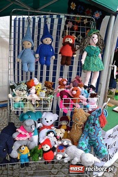 Zdjęcie w galerii na portalu naszraciborz.pl: III Zamkowy Jarmark kwiatów, żywności ekologicznej i rękodzieła już za nami wiadomości z regionu