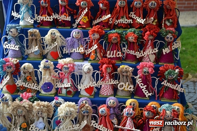 Zdjęcie w galerii na portalu naszraciborz.pl: III Zamkowy Jarmark kwiatów, żywności ekologicznej i rękodzieła już za nami wiadomości z regionu