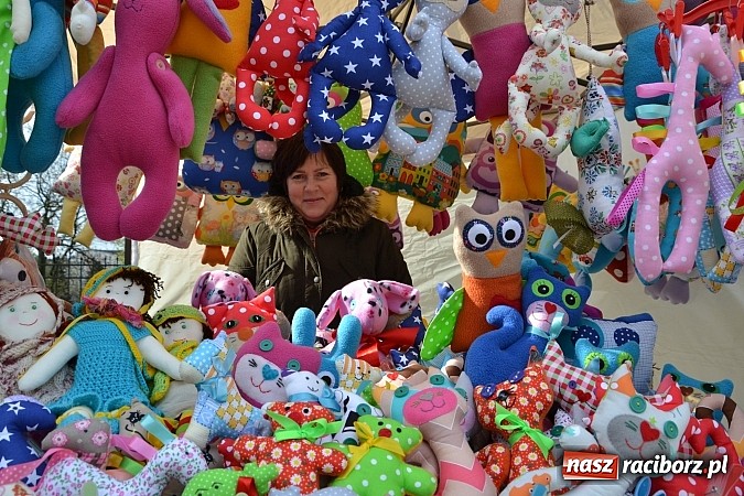 Zdjęcie w galerii na portalu naszraciborz.pl: III Zamkowy Jarmark kwiatów, żywności ekologicznej i rękodzieła już za nami wiadomości z regionu