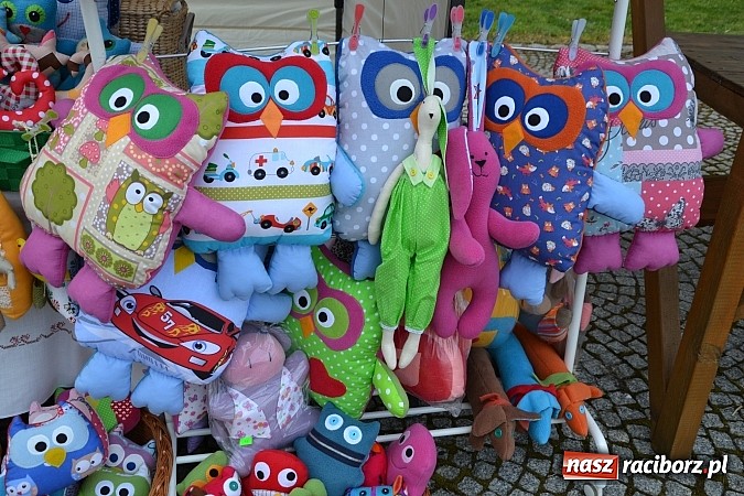 Zdjęcie w galerii na portalu naszraciborz.pl: III Zamkowy Jarmark kwiatów, żywności ekologicznej i rękodzieła już za nami wiadomości z regionu