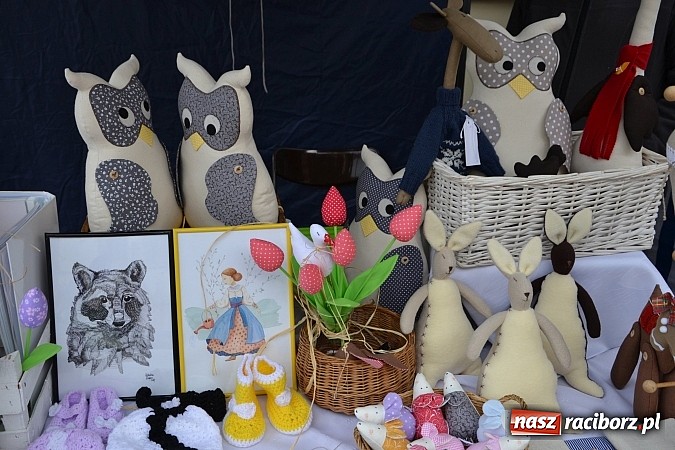 Zdjęcie w galerii na portalu naszraciborz.pl: III Zamkowy Jarmark kwiatów, żywności ekologicznej i rękodzieła już za nami wiadomości z regionu