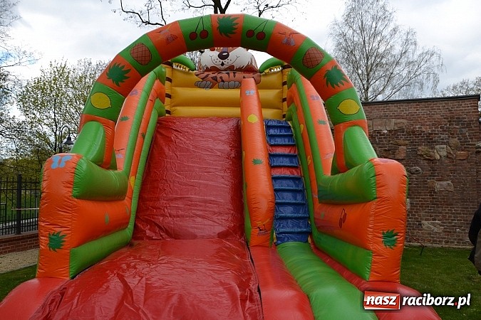 Zdjęcie w galerii na portalu naszraciborz.pl: III Zamkowy Jarmark kwiatów, żywności ekologicznej i rękodzieła już za nami wiadomości z regionu