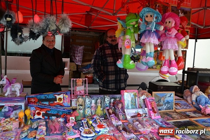 Zdjęcie w galerii na portalu naszraciborz.pl: III Zamkowy Jarmark kwiatów, żywności ekologicznej i rękodzieła już za nami wiadomości z regionu