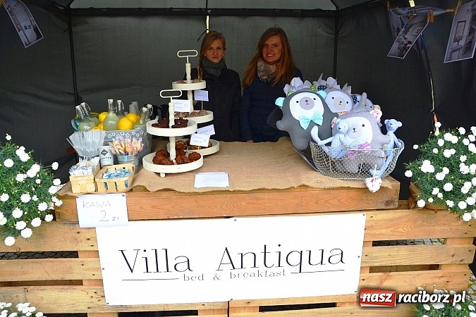 Zdjęcie w galerii na portalu naszraciborz.pl: III Zamkowy Jarmark kwiatów, żywności ekologicznej i rękodzieła już za nami wiadomości z regionu