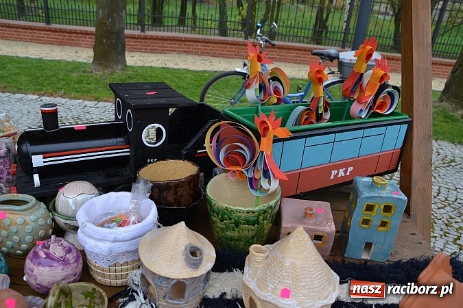 Zdjęcie w galerii na portalu naszraciborz.pl: III Zamkowy Jarmark kwiatów, żywności ekologicznej i rękodzieła już za nami wiadomości z regionu