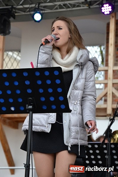 Zdjęcie w galerii na portalu naszraciborz.pl: III Zamkowy Jarmark kwiatów, żywności ekologicznej i rękodzieła już za nami wiadomości z regionu