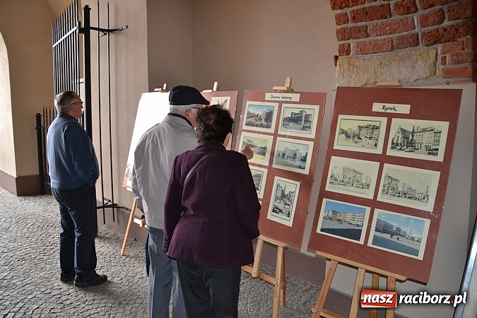 Zdjęcie w galerii na portalu naszraciborz.pl: III Zamkowy Jarmark kwiatów, żywności ekologicznej i rękodzieła już za nami wiadomości z regionu