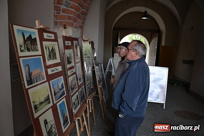 Zdjęcie w galerii na portalu naszraciborz.pl: III Zamkowy Jarmark kwiatów, żywności ekologicznej i rękodzieła już za nami wiadomości z regionu