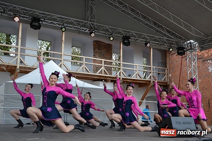 Zdjęcie w galerii na portalu naszraciborz.pl: III Zamkowy Jarmark kwiatów, żywności ekologicznej i rękodzieła już za nami wiadomości z regionu