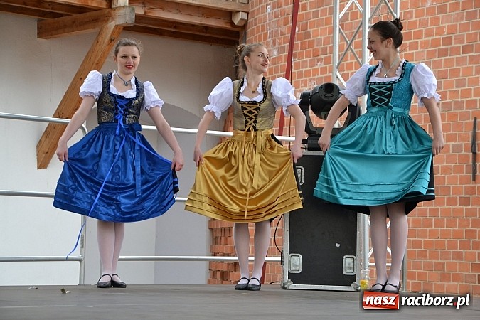 Zdjęcie w galerii na portalu naszraciborz.pl: III Zamkowy Jarmark kwiatów, żywności ekologicznej i rękodzieła już za nami wiadomości z regionu