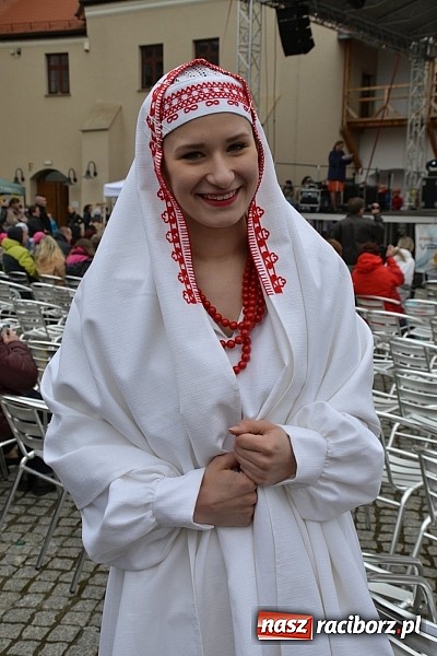 Zdjęcie w galerii na portalu naszraciborz.pl: III Zamkowy Jarmark kwiatów, żywności ekologicznej i rękodzieła już za nami wiadomości z regionu