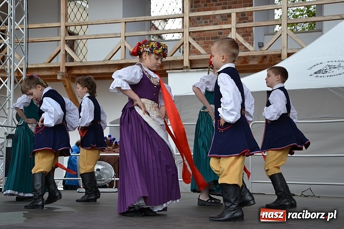 Zdjęcie w galerii na portalu naszraciborz.pl: III Zamkowy Jarmark kwiatów, żywności ekologicznej i rękodzieła już za nami wiadomości z regionu