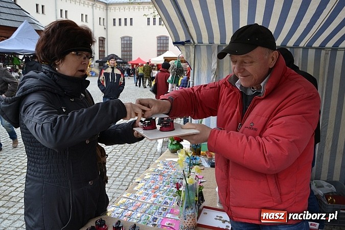 Zdjęcie w galerii na portalu naszraciborz.pl: III Zamkowy Jarmark kwiatów, żywności ekologicznej i rękodzieła już za nami wiadomości z regionu