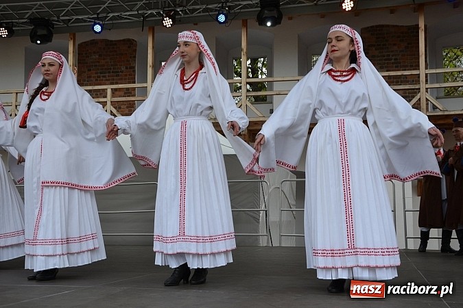 Zdjęcie w galerii na portalu naszraciborz.pl: III Zamkowy Jarmark kwiatów, żywności ekologicznej i rękodzieła już za nami wiadomości z regionu