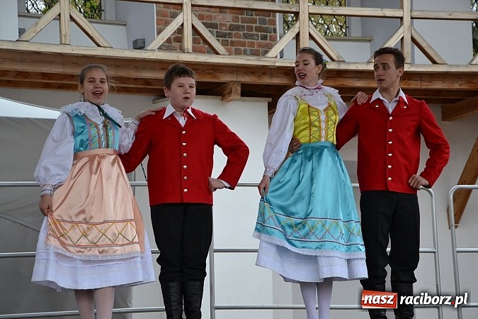 Zdjęcie w galerii na portalu naszraciborz.pl: III Zamkowy Jarmark kwiatów, żywności ekologicznej i rękodzieła już za nami wiadomości z regionu