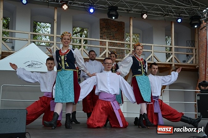 Zdjęcie w galerii na portalu naszraciborz.pl: III Zamkowy Jarmark kwiatów, żywności ekologicznej i rękodzieła już za nami wiadomości z regionu