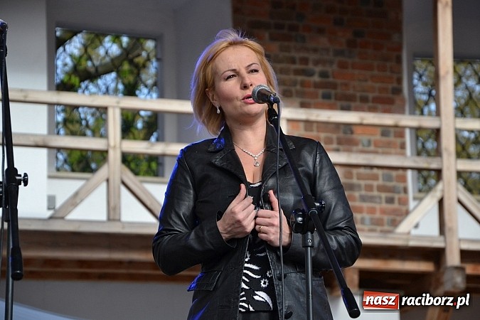 Zdjęcie w galerii na portalu naszraciborz.pl: III Zamkowy Jarmark kwiatów, żywności ekologicznej i rękodzieła już za nami wiadomości z regionu