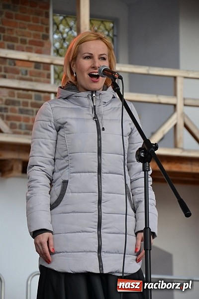 Zdjęcie w galerii na portalu naszraciborz.pl: III Zamkowy Jarmark kwiatów, żywności ekologicznej i rękodzieła już za nami wiadomości z regionu