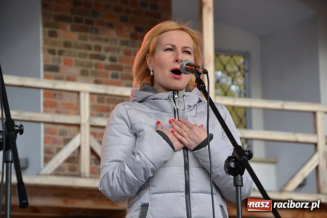 Zdjęcie w galerii na portalu naszraciborz.pl: III Zamkowy Jarmark kwiatów, żywności ekologicznej i rękodzieła już za nami wiadomości z regionu