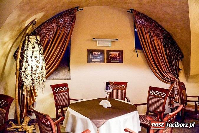 Zdjęcie w galerii na portalu naszraciborz.pl: Restauracja Zamkowa w nowej odsłonie. Zobacz jak teraz wyglądają jej wnętrza wiadomości z regionu