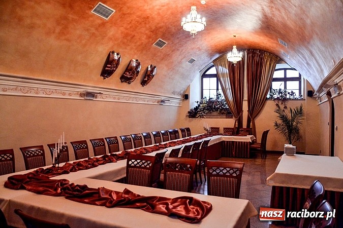 Zdjęcie w galerii na portalu naszraciborz.pl: Restauracja Zamkowa w nowej odsłonie. Zobacz jak teraz wyglądają jej wnętrza wiadomości z regionu