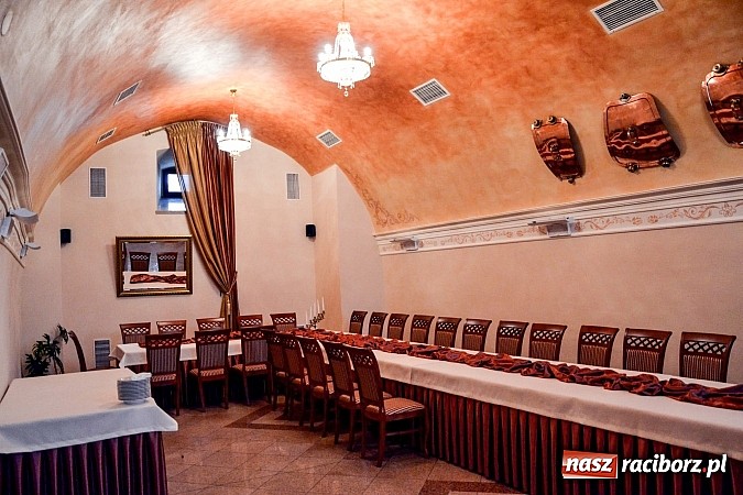 Zdjęcie w galerii na portalu naszraciborz.pl: Restauracja Zamkowa w nowej odsłonie. Zobacz jak teraz wyglądają jej wnętrza wiadomości z regionu