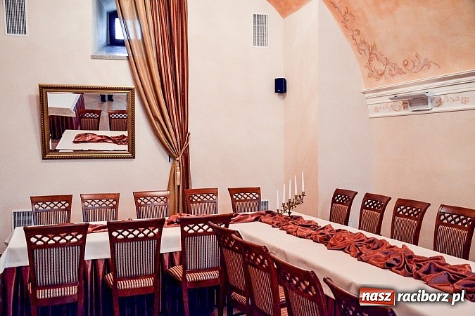 Zdjęcie w galerii na portalu naszraciborz.pl: Restauracja Zamkowa w nowej odsłonie. Zobacz jak teraz wyglądają jej wnętrza wiadomości z regionu