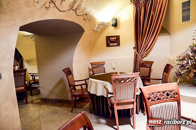 Zdjęcie w galerii na portalu naszraciborz.pl: Restauracja Zamkowa w nowej odsłonie. Zobacz jak teraz wyglądają jej wnętrza wiadomości z regionu