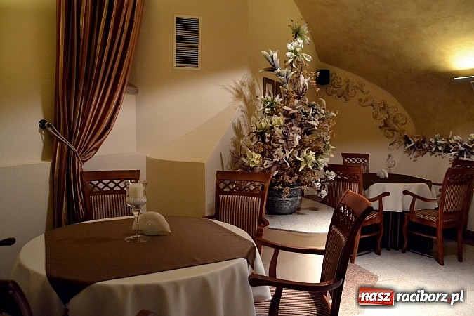 Zdjęcie w galerii na portalu naszraciborz.pl: Restauracja Zamkowa w nowej odsłonie. Zobacz jak teraz wyglądają jej wnętrza wiadomości z regionu