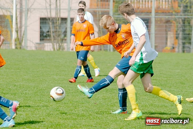 Zdjęcie w galerii na portalu naszraciborz.pl: Juniorskie derby Raciborza dla Ocic wiadomości z regionu