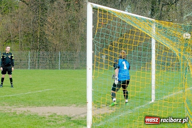Zdjęcie w galerii na portalu naszraciborz.pl: Juniorskie derby Raciborza dla Ocic wiadomości z regionu