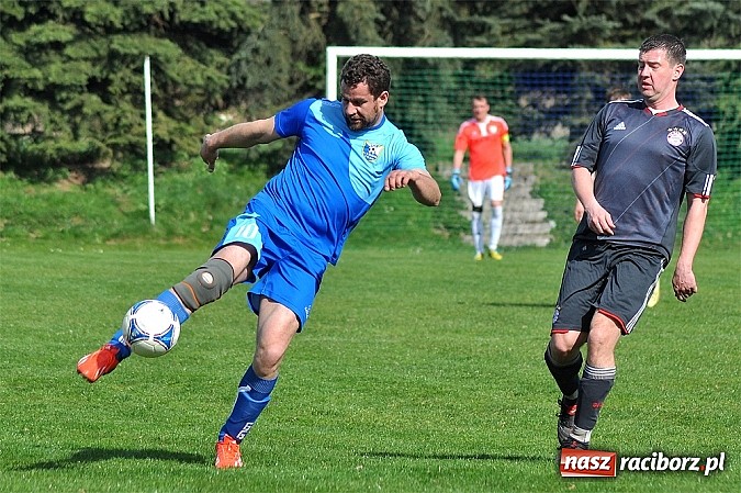 Zdjęcie w galerii na portalu naszraciborz.pl: W Gamowie bez niespodzianki. Raszczyce z kompletem punktów wiadomości z regionu