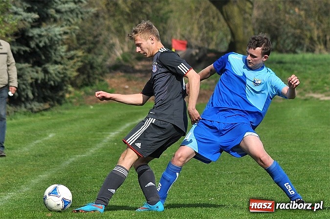 Zdjęcie w galerii na portalu naszraciborz.pl: W Gamowie bez niespodzianki. Raszczyce z kompletem punktów wiadomości z regionu