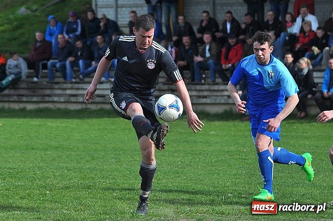 Zdjęcie w galerii na portalu naszraciborz.pl: W Gamowie bez niespodzianki. Raszczyce z kompletem punktów wiadomości z regionu