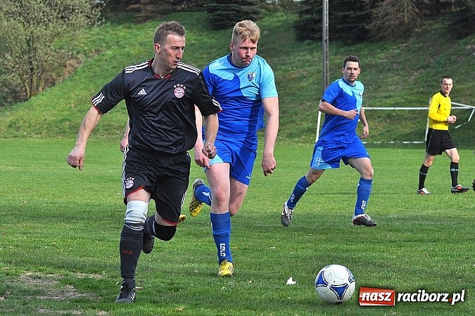 Zdjęcie w galerii na portalu naszraciborz.pl: W Gamowie bez niespodzianki. Raszczyce z kompletem punktów wiadomości z regionu