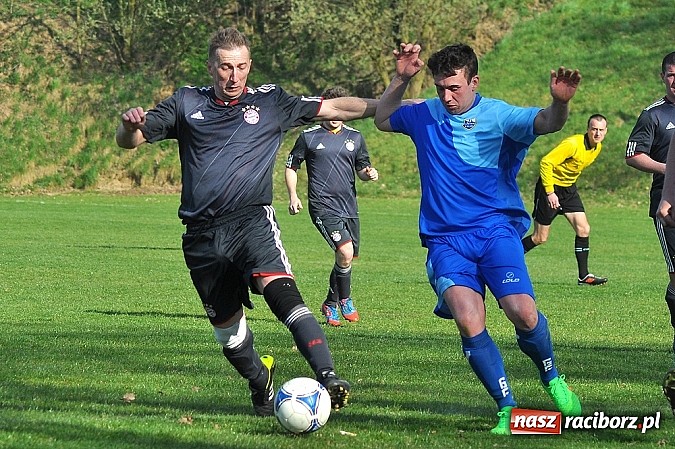 Zdjęcie w galerii na portalu naszraciborz.pl: W Gamowie bez niespodzianki. Raszczyce z kompletem punktów wiadomości z regionu