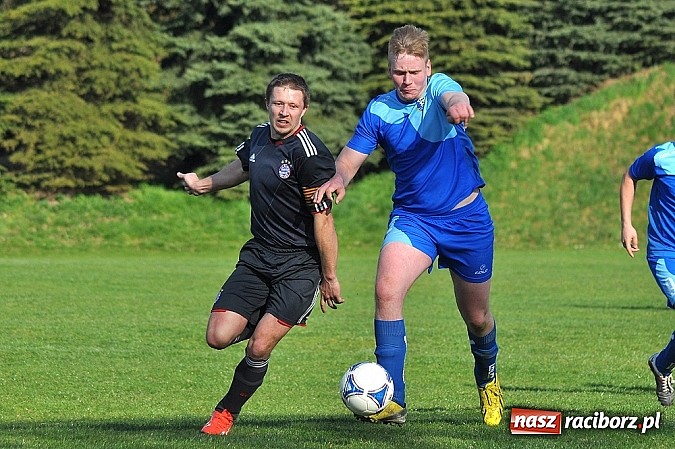 Zdjęcie w galerii na portalu naszraciborz.pl: W Gamowie bez niespodzianki. Raszczyce z kompletem punktów wiadomości z regionu