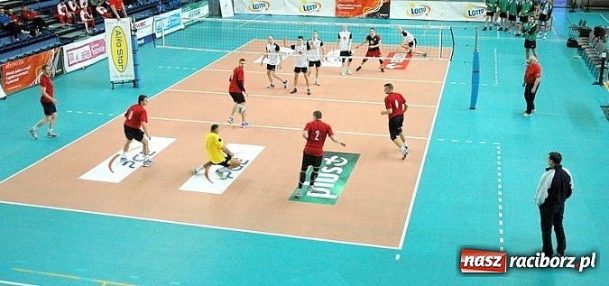 Zdjęcie w galerii na portalu naszraciborz.pl: Śląska kadra Mistrzem Polski w Piłce Siatkowej Strażaków! wiadomości z regionu