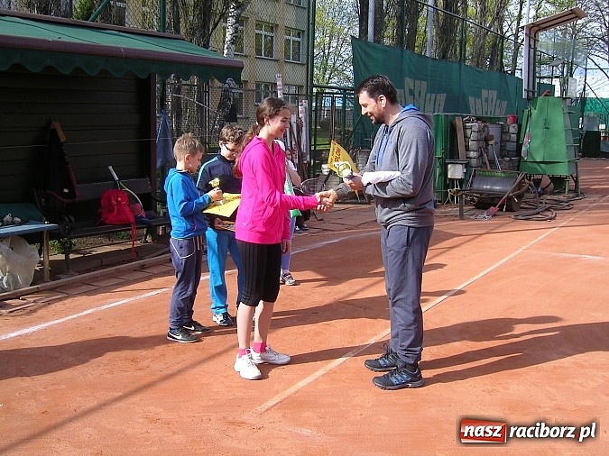 Zdjęcie w galerii na portalu naszraciborz.pl: Wiosenny turniej na kortach Rafako wiadomości z regionu