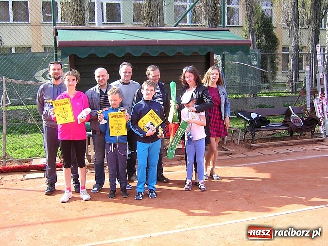 Zdjęcie w galerii na portalu naszraciborz.pl: Wiosenny turniej na kortach Rafako wiadomości z regionu