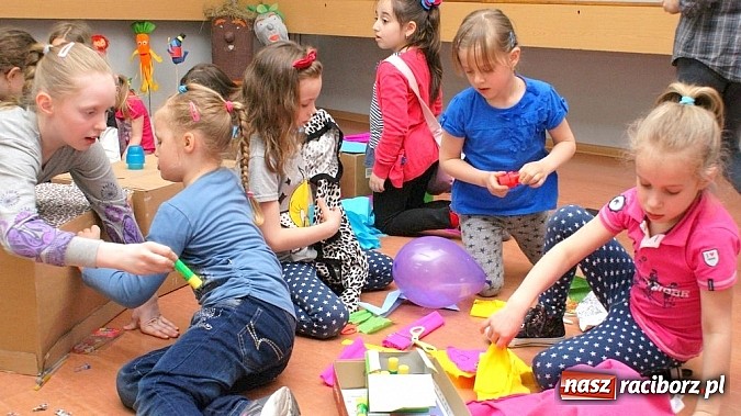 Zdjęcie w galerii na portalu naszraciborz.pl: Lasse i Maja, czyli detektywi w raciborskiej w bibliotece wiadomości z regionu