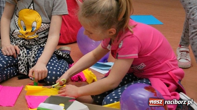Zdjęcie w galerii na portalu naszraciborz.pl: Lasse i Maja, czyli detektywi w raciborskiej w bibliotece wiadomości z regionu